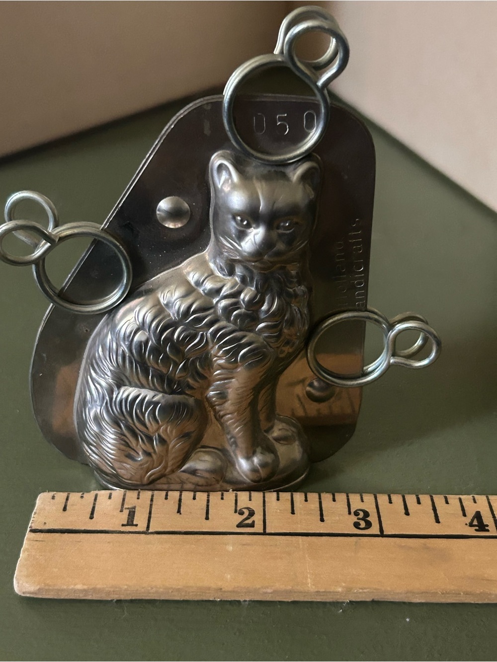 Holland Handicrafts 4050 Metal Cat Shape Chocolate or Butter Mold VTG